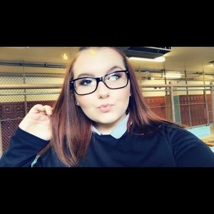 Meet your Posher, Tabitha